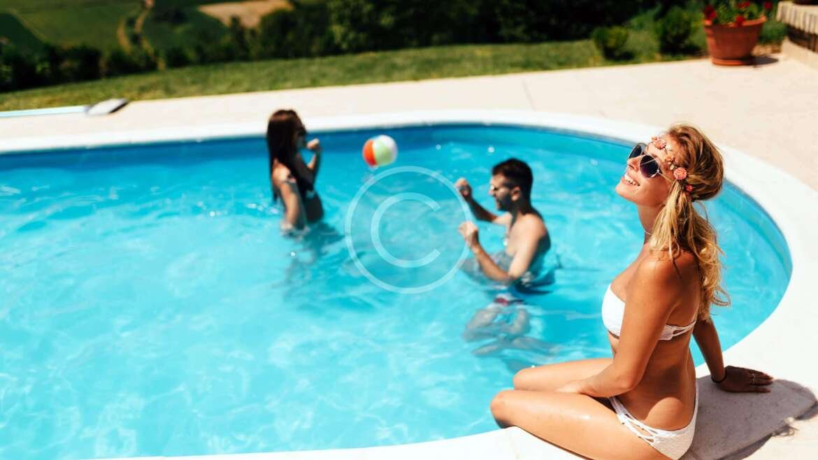 10 Pool Party Ideas to Cool Down Your Summer